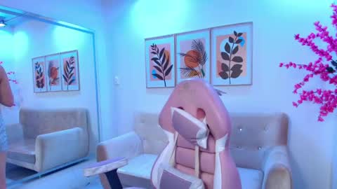 Zoe online show from 04-21-26, 11:27