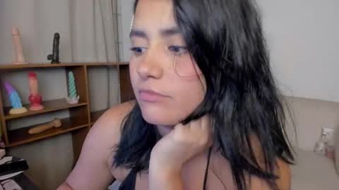 Zoe online show from 04-14-26, 02:06