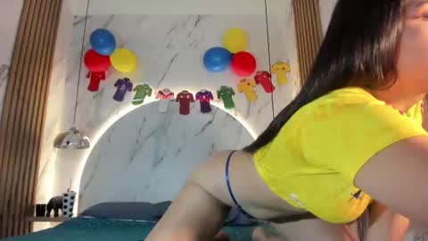 Snapshot of zoeblanc chatting on 07-03-26, 10:21 zoeblanc online show from 07-03-26, 10:21