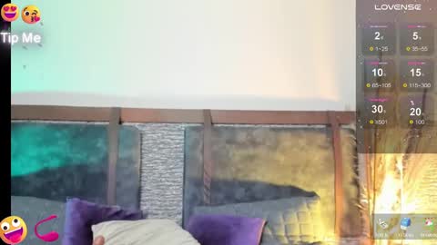 Zoe online show from 02-12-25, 01:27