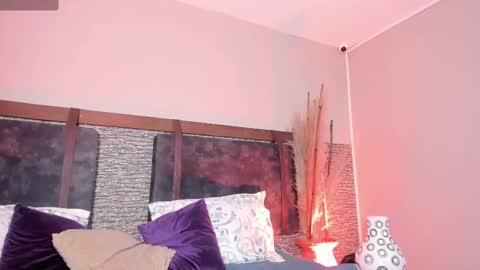 Zoe online show from 03-05-25, 01:50