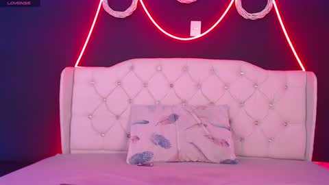 zoe online show from 01-14-25, 05:56