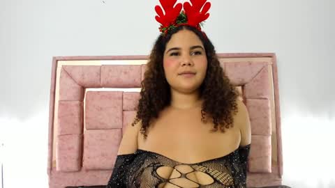 zoee online show from 12-18-24, 09:47