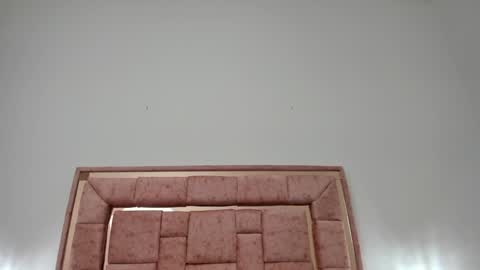 zoee online show from 12-19-24, 09:51