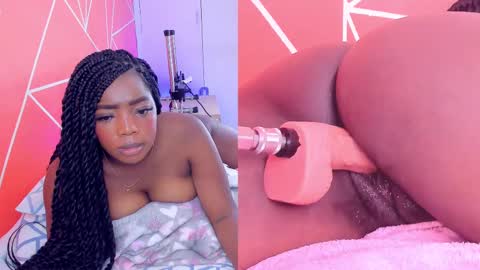 Snapshot of zoeethompson_cm chatting on 02-25-25, 09:57 online show from 02-25-25, 09:57