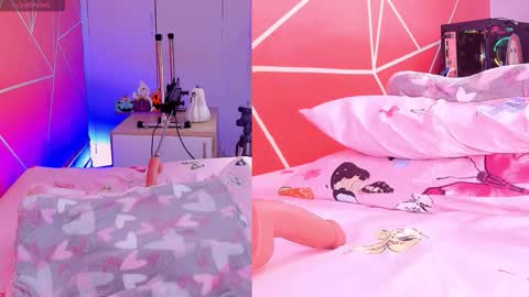 Snapshot of zoeethompson_cm chatting on 10-06-25, 11:07 online show from 10-06-25, 11:07