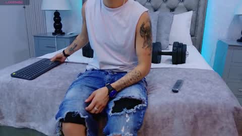 Zoe Krug online show from 01-09-26, 07:26