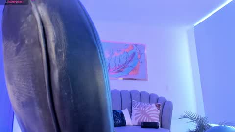 Zoe Presley  online show from 06-27-26, 09:20