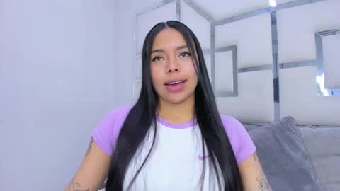 ZoeSwam online show from 12-14-25, 11:48