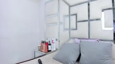 ZoeSwam online show from 03-19-26, 11:36