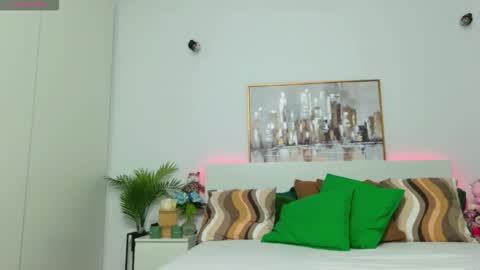 Zoey online show from 03-04-26, 01:50