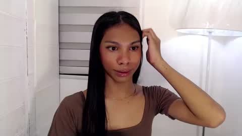 zoey online show from 02-08-25, 02:58