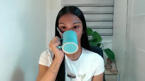 zoey online show from 02-14-25, 01:34