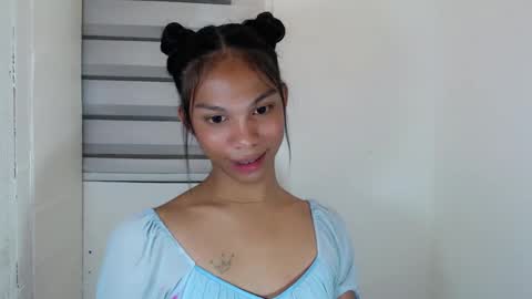 zoey online show from 02-14-25, 04:37