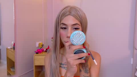 Zoey online show from 04-29-26, 04:16