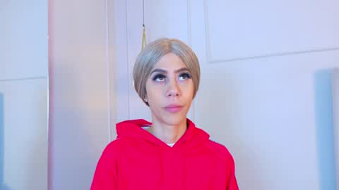 Zoey online show from 05-09-26, 11:15