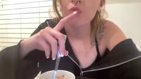 zoeyyb666 online show from 03-13-26, 06:53