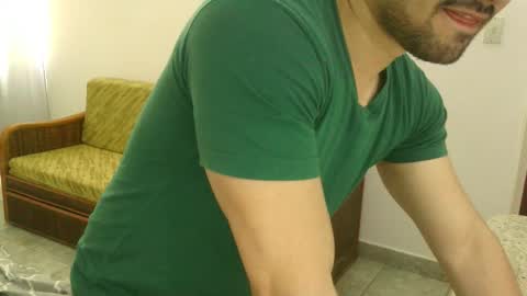 Snapshot of zohan_haidar chatting on 10-18-25, 02:07 ZohanMohamed online show from 10-18-25, 02:07