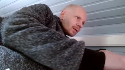 Snapshot of zolexthomas chatting on 12-14-24, 12:12 zolexthomas online show from 12-14-24, 12:12