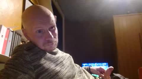 Snapshot of zolexthomas chatting on 09-30-25, 06:02 zolexthomas online show from 09-30-25, 06:02