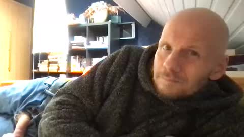 zolexthomas online show from 10-10-25, 01:32