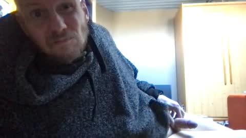 Snapshot of zolexthomas chatting on 11-02-25, 02:08 zolexthomas online show from 11-02-25, 02:08