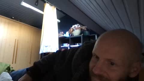 Snapshot of zolexthomas chatting on 11-12-25, 02:39 zolexthomas online show from 11-12-25, 02:39