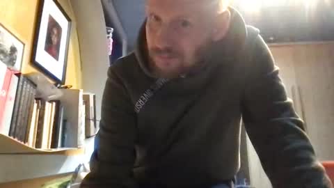 Snapshot of zolexthomas chatting on 11-14-25, 03:11 zolexthomas online show from 11-14-25, 03:11