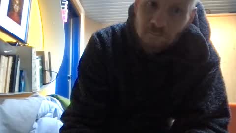 Snapshot of zolexthomas chatting on 11-17-25, 01:06 zolexthomas online show from 11-17-25, 01:06