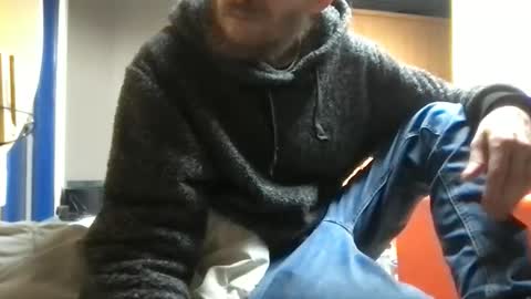 Snapshot of zolexthomas chatting on 12-19-25, 11:06 zolexthomas online show from 12-19-25, 11:06