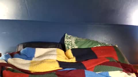 Snapshot of zommmmmmmmm chatting on 11-18-25, 07:29 zom online show from 11-18-25, 07:29