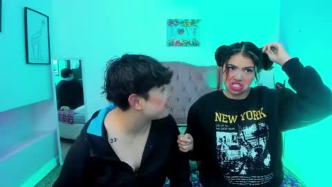 Nick And Mia online show from 05-30-26, 01:08