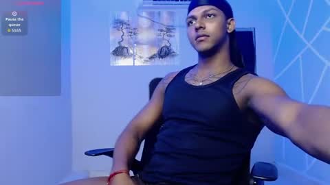 Snapshot of zoriel_derox chatting on 07-11-26, 02:03 Zoriel online show from 07-11-26, 02:03