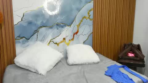 Snapshot of zulemapiel chatting on 05-06-26, 10:59 zulemapiel online show from 05-06-26, 10:59