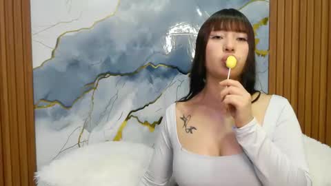 Snapshot of zulemapiel chatting on 05-26-26, 11:01 zulemapiel online show from 05-26-26, 11:01