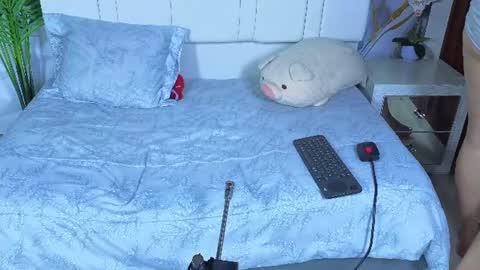 zully_fox online show from 06-27-26, 05:12