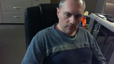 Snapshot of zultem chatting on 12-30-24, 05:04 zultem online show from 12-30-24, 05:04