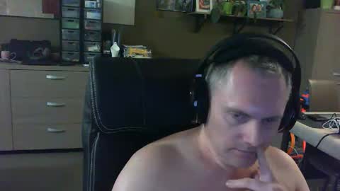 Snapshot of zultem chatting on 02-15-26, 06:48 zultem online show from 02-15-26, 06:48