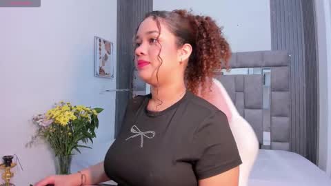 Zuly  online show from 11-18-25, 12:53