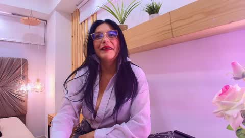Snapshot of zuzana21 chatting on 05-16-26, 12:59 Zuzana21 online show from 05-16-26, 12:59