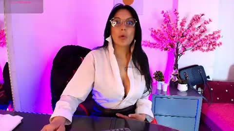 Snapshot of zuzana21 chatting on 06-20-26, 12:41 Zuzana21 online show from 06-20-26, 12:41