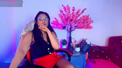 Snapshot of zuzana21 chatting on 06-24-26, 12:59 Zuzana21 online show from 06-24-26, 12:59