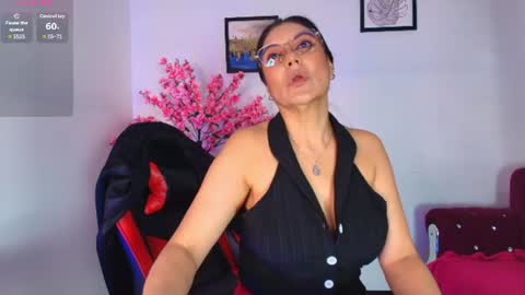 Snapshot of zuzana21 chatting on 07-01-26, 01:02 Zuzana21 online show from 07-01-26, 01:02