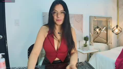 Snapshot of zuzana21 chatting on 07-10-26, 01:47 Zuzana21 online show from 07-10-26, 01:47