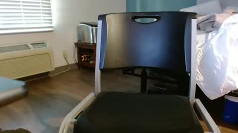 Snapshot of zymase chatting on 09-14-25, 12:37 zymase online show from 09-14-25, 12:37