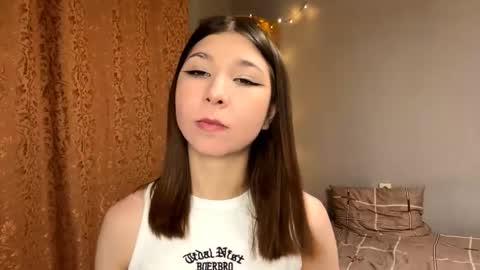 Snapshot of zyraelle chatting on 02-17-26, 06:58 Lilith online show from 02-17-26, 06:58