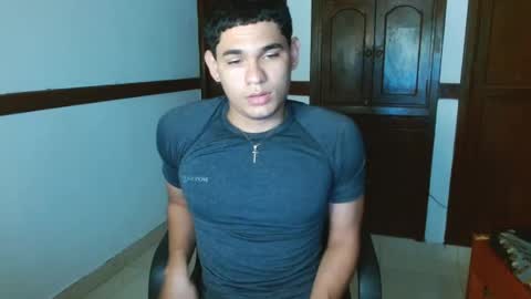 Snapshot of zyrosxk chatting on 09-09-25, 06:13 antonio felipe online show from 09-09-25, 06:13