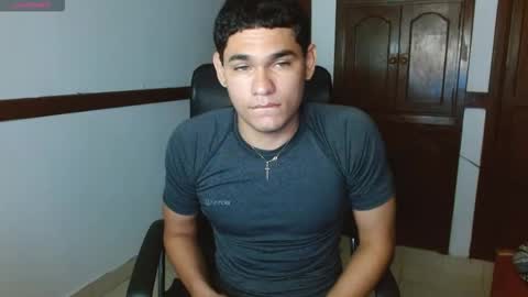 Snapshot of zyrosxk chatting on 09-17-25, 06:04 antonio felipe online show from 09-17-25, 06:04