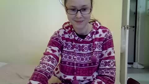 Snapshot of zyuhre chatting on 12-31-24, 12:57 Zyuhre online show from 12-31-24, 12:57