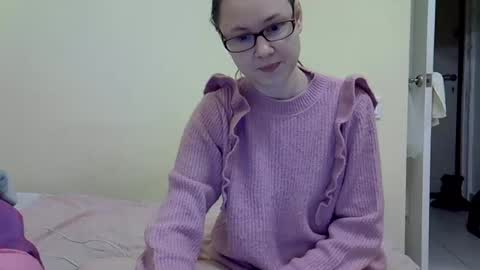 Snapshot of zyuhre chatting on 02-17-25, 09:30 Zyuhre online show from 02-17-25, 09:30